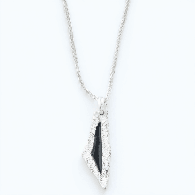 Collar mini mapa Palestina Negro Plateado1