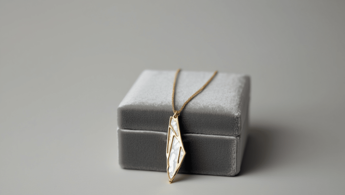 Collar mapa palestina Dorado2