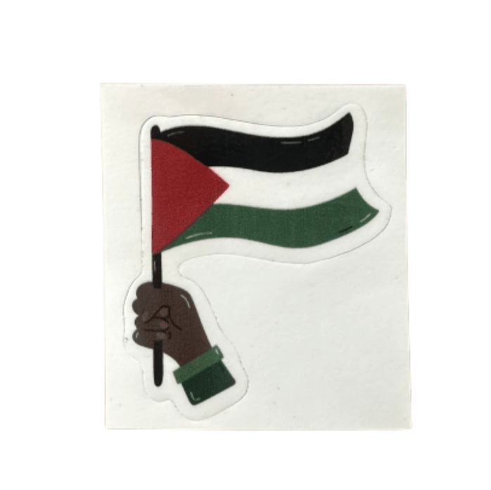 Sticker bandera Palestina en mano2