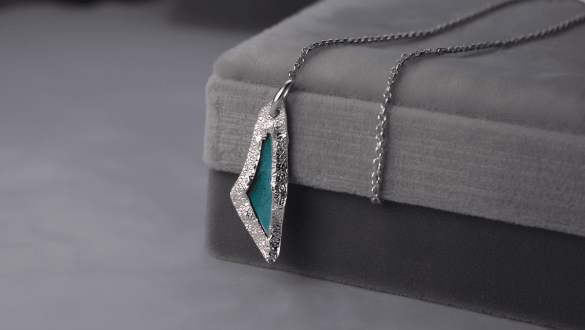 Collar mini mapa Palestina Turquesa2