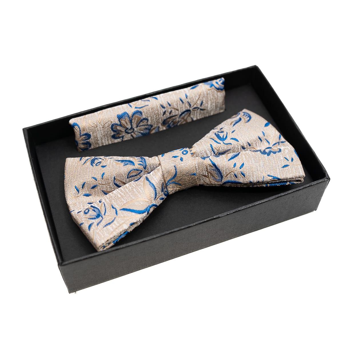 HUMITA CON PAÑUELO WEB 025