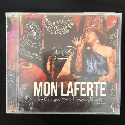 Mon laferte Sola Con Mis Monstruos CD1