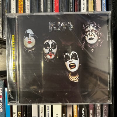 Kiss Kiss1