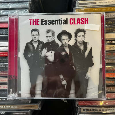 The Clash The Essential Clash                     1