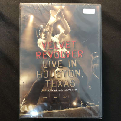 Velvet Revolver Live In Houston Texas 2004 DVD1