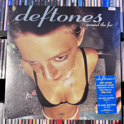 Dfetones Around the fur1