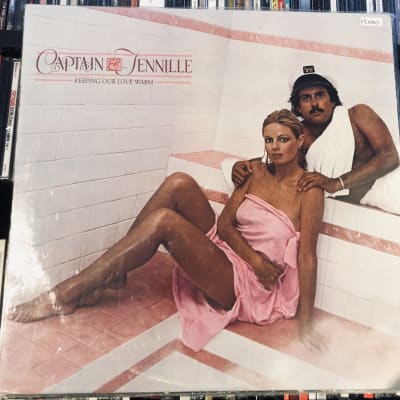 Captain & Tennille Keeping our love warm Usado1