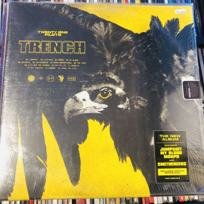 Twenty One Pilots Trench Usado1