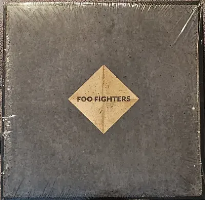 Foo Fighters - Concrete And Gold1
