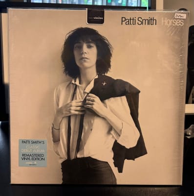 Patti Smith - Horses Escuchado1
