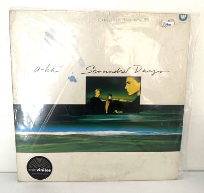 AHA - Scoundrel Days (ESC)1