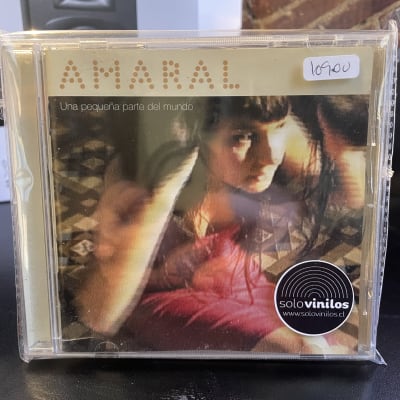 Amaral - Una pequeña parte del mundo CD Escuchado1
