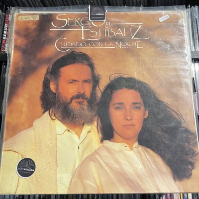 Sergio y Estibaliz - Cuidado con la noche Vinilo Escuchado1