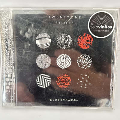 TwentyOne Pilots - Blurryface1