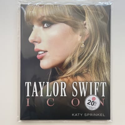 Revista Taylor Swift - ICON by Katy Sprinkel1