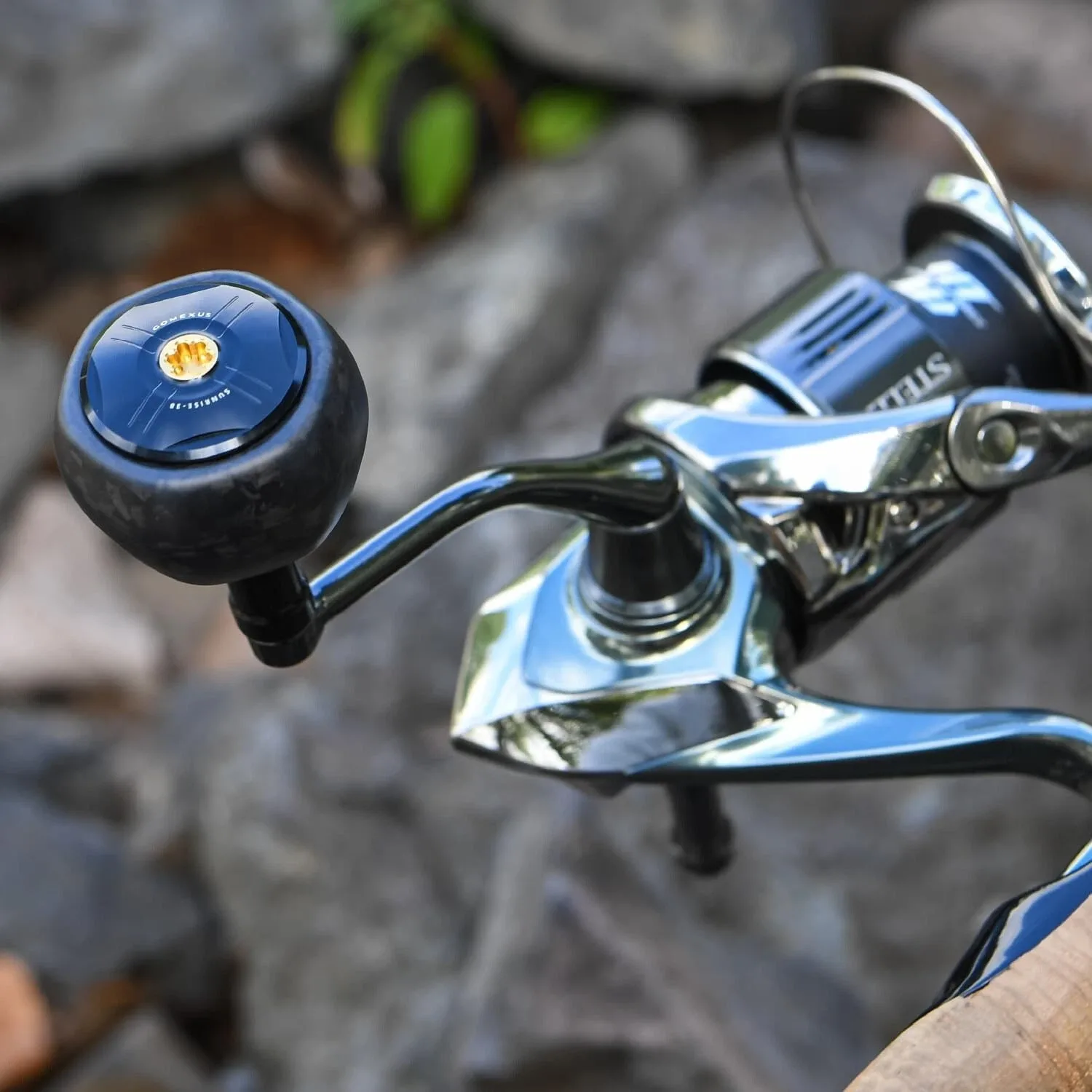 Gomexus K138 agarre ergonómico para carrete