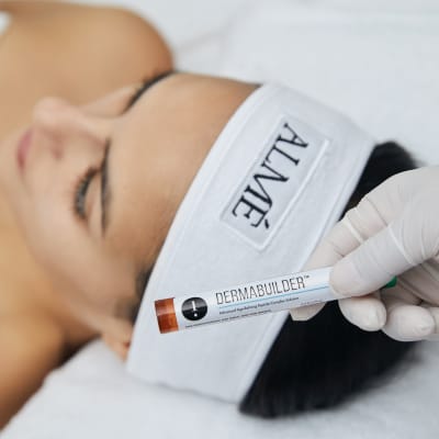 PACK HYDRAFACIAL MD BOOST DERMABUILDER & MASAJE RELAJANTE 30 MIN