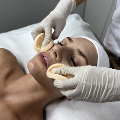 PACK FACIAL EXPRESS & MASAJE RELAJANTE 60 MIN
