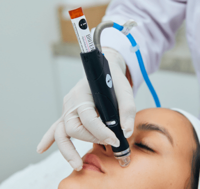 PACK HYDRAFACIAL MD BOOST BRITENOL & MASAJE RELAJANTE 60 MIN