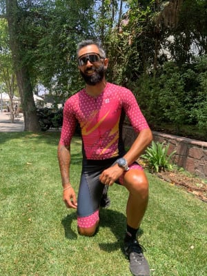 Trisuit Masc Burdeo c/ amarillo1