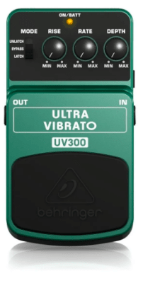 Pedal De Guitarra Vibrato Uv300 Behringer
