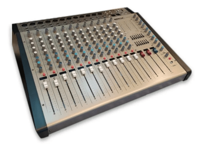 Mekse Consola Potenciada 600 Watts 12 Canales Pc1235