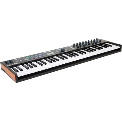 Controlador Midi Essentials 61 Arturia  Black Edition