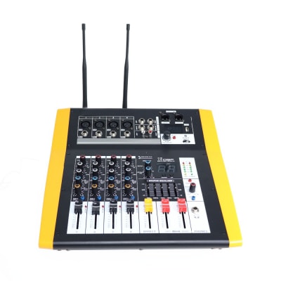 Power Mixer 4 canales 0DB incluye 2 micrófonos inalámbricos