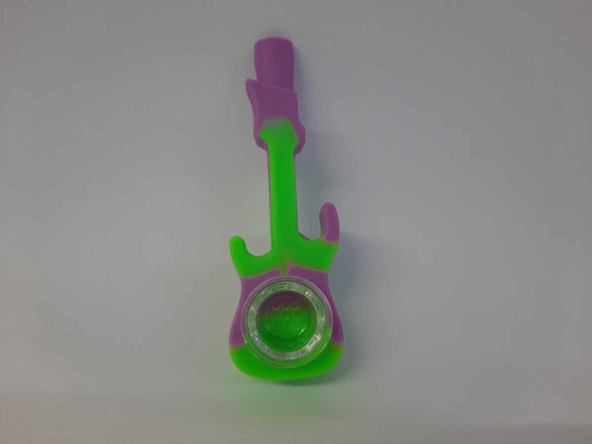 PIPA GUITARRA ALE-20SEP07 1