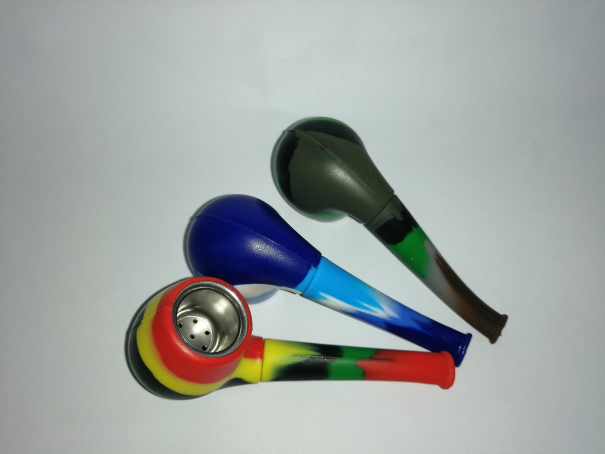 PIPA GRANDE CAMUFLAJE ALE-20SEP06 1