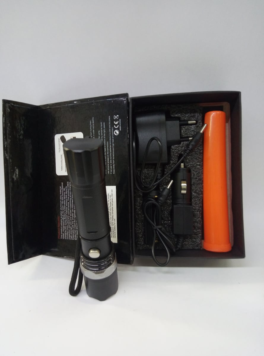 LINTERNA RECARGABLE E/CAJA ALE-191061