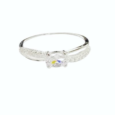 ANILLO POR TALLA B/PLATA 925 ZIRCON OVALADO CENTRAL Y ZIRCONES GALVANIZADO