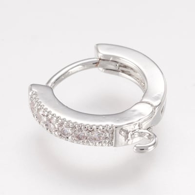 PENDIENTES B/PLATINO HUGGIE CON ZIRCONES 15X13MM