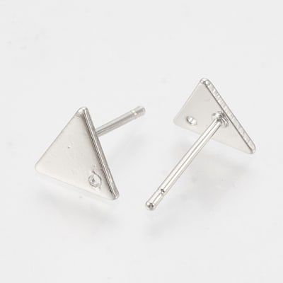 PENDIENTES B/PLATINO TRIANGULO PLANO 7X8MM