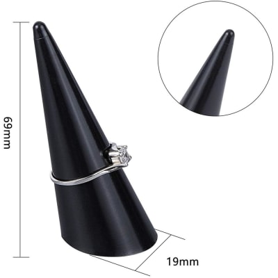 EXHIBIDOR ACRILICO NEGRO PARA ANILLOS1