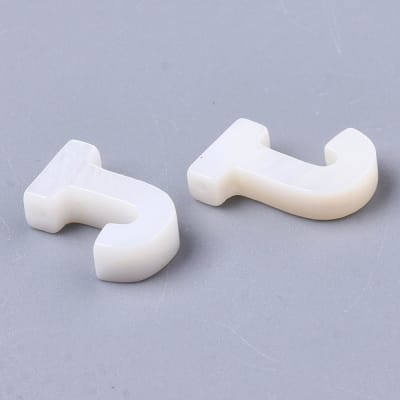 NACAR COLGANTE INICIAL J 10X8MM