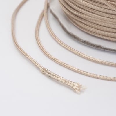 HILO DE POLIESTER ENCERADO 0.5MM PIEL DE SERPIENTE ORO1