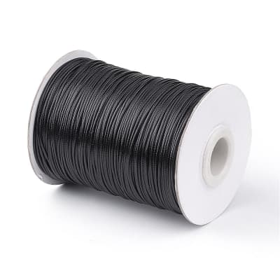 HILO DE POLIESTER ENCERADO 1MM PIEL DE SERPIENTE NEGRO1