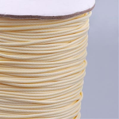 HILO DE POLIESTER ENCERADO 1.0MM COLOR CREMA1