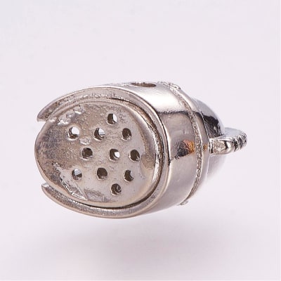 PASADOR  CASCO DE GLADIADOR PLATEADO 18X12X13MM