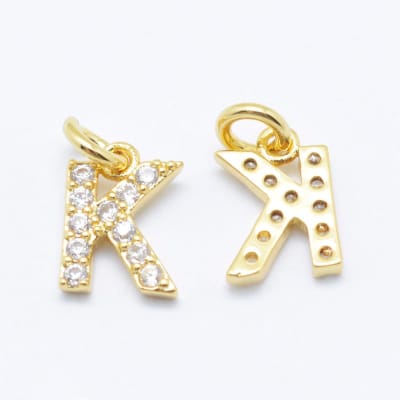 COLGANTE B/ORO INICIAL CON ZIRCONES K 8X7MM