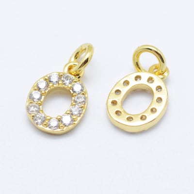 COLGANTE B/ORO INICIAL CON ZIRCONES O 7X8MM