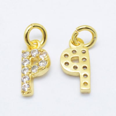 COLGANTE B/ORO INICIAL CON ZIRCONES P 7X8MM