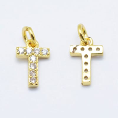 COLGANTE B/ORO INICIAL CON ZIRCONES T 7X8MM