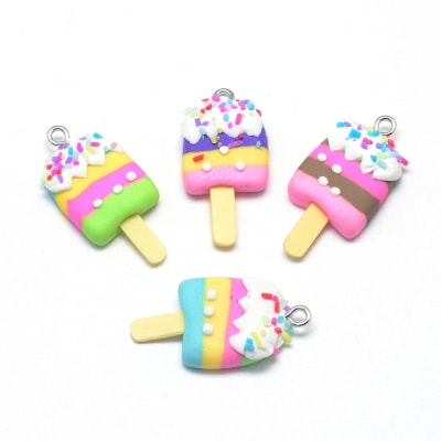 COLGANTE DE FIMO HELADO 36X18MM