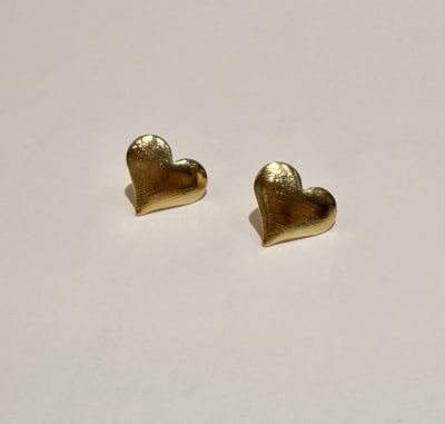 BASE DE ARO B/O 3MS CORAZONES RAYADOS TEX. 18X21MM GALVANIZADO1