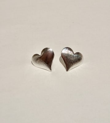 BASE DE ARO B/PLATA 925 CORAZON RAYADO TEX. 18X21MM GALVANIZADO1