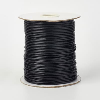 HILO DE POLIESTER ENCERADO 1.5MM NEGRO APROX. 160 METROS1