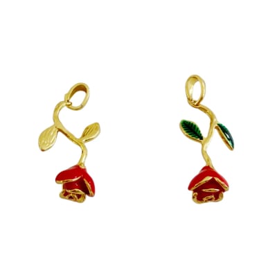 COLGANTE B/O ROSA ROJA Y HOJAS VERDES ESMALTADA 24.8X13MM CON VALIER1