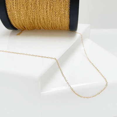 CADENA POR METRO B/O ESLABON CHAMPAGNE CORAZON MINI1